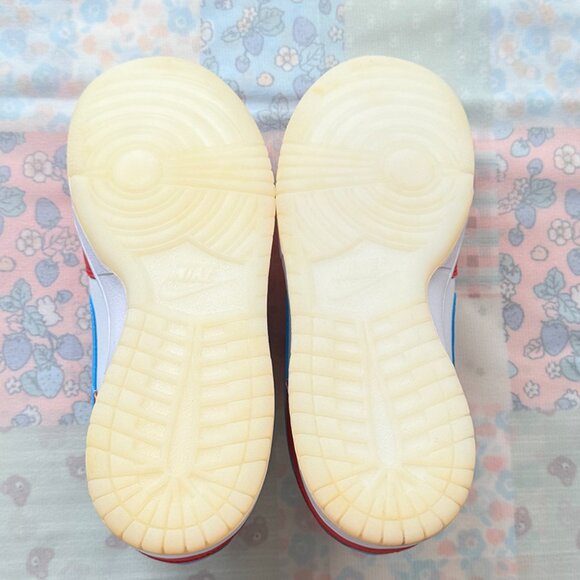 Nike X Lebron James Dunk Low Fruity Pebbles Sneakers - Picture 7 of 10